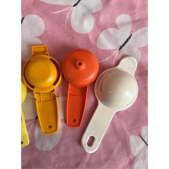 Vintage Tupperware Lot - Picture 8 of 8